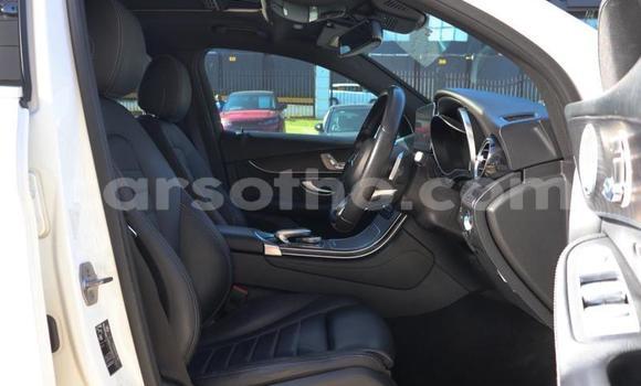 Buy Used Mercedes-Benz GLC 250D White Car in Maseru in Maseru Buy Used Mercedes-Benz GLC 250D White Car in Maseru in Maseru