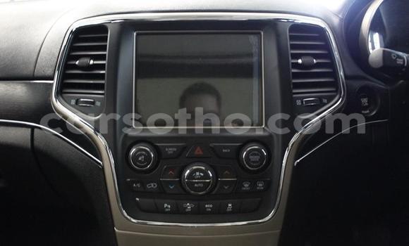 اشتري مستعمل Jeep Grand Cherokee White سيارة في Butha Buthe في Butha-Buthe اشتري مستعمل Jeep Grand Cherokee White سيارة في Butha Buthe في Butha-Buthe