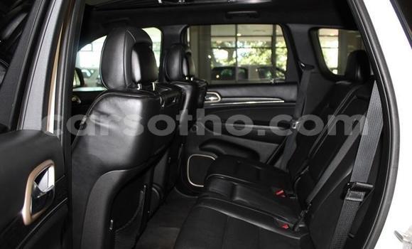 اشتري مستعمل Jeep Grand Cherokee White سيارة في Butha Buthe في Butha-Buthe اشتري مستعمل Jeep Grand Cherokee White سيارة في Butha Buthe في Butha-Buthe