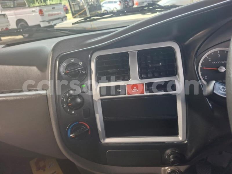 Big with watermark hyundai h200 maseru maseru 31642