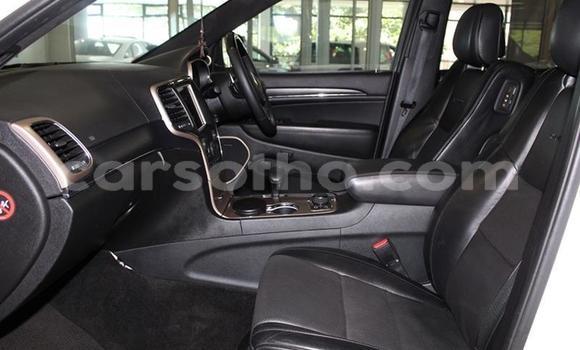 اشتري مستعمل Jeep Grand Cherokee White سيارة في Butha Buthe في Butha-Buthe اشتري مستعمل Jeep Grand Cherokee White سيارة في Butha Buthe في Butha-Buthe