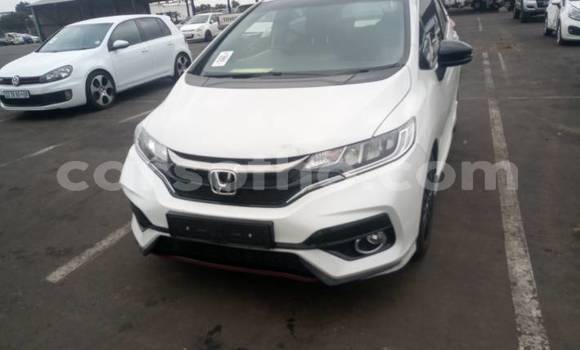 Buy Used Honda Jazz White Car in Maseru in Maseru