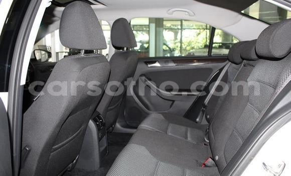 اشتري مستعمل Volkswagen Jetta White سيارة في Butha–Buthe في Thaba-Tseka اشتري مستعمل Volkswagen Jetta White سيارة في Butha–Buthe في Thaba-Tseka