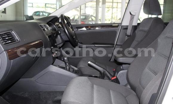 اشتري مستعمل Volkswagen Jetta White سيارة في Butha–Buthe في Thaba-Tseka اشتري مستعمل Volkswagen Jetta White سيارة في Butha–Buthe في Thaba-Tseka