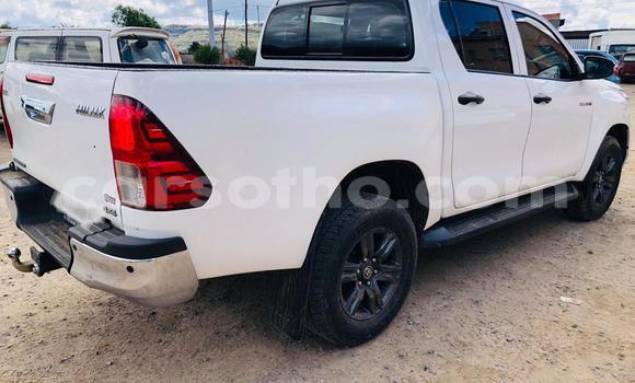 اشتري مستعمل Toyota Hilux White سيارة في Maseru في Maseru اشتري مستعمل Toyota Hilux White سيارة في Maseru في Maseru