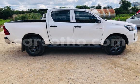 اشتري مستعمل Toyota Hilux White سيارة في Maseru في Maseru اشتري مستعمل Toyota Hilux White سيارة في Maseru في Maseru