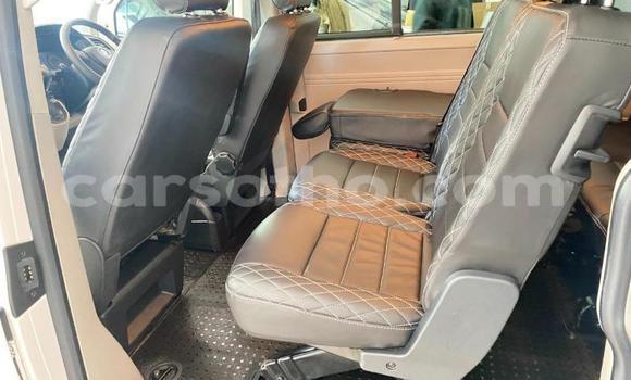 اشتري مستعمل Volkswagen Transporter White سيارة في Maseru في Maseru اشتري مستعمل Volkswagen Transporter White سيارة في Maseru في Maseru