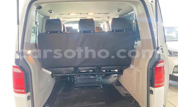 اشتري مستعمل Volkswagen Transporter White سيارة في Maseru في Maseru اشتري مستعمل Volkswagen Transporter White سيارة في Maseru في Maseru