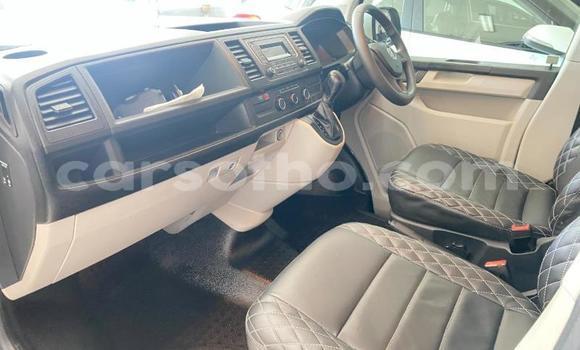 اشتري مستعمل Volkswagen Transporter White سيارة في Maseru في Maseru اشتري مستعمل Volkswagen Transporter White سيارة في Maseru في Maseru