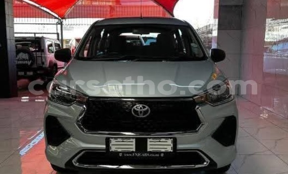 Buy Used Suzuki Ertiga Silver Car in Maseru in Maseru Buy Used Suzuki Ertiga Silver Car in Maseru in Maseru