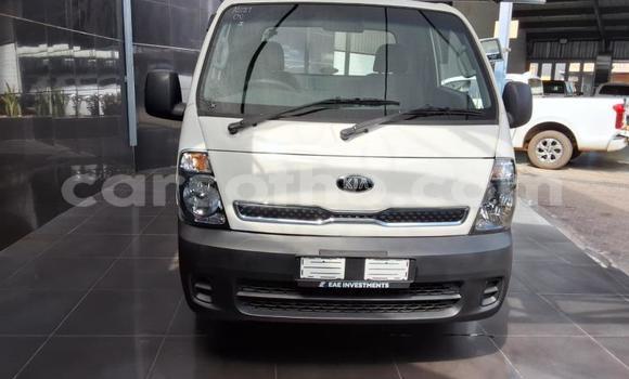 Buy Used Kia K7 White Car in Maseru in Maseru Buy Used Kia K7 White Car in Maseru in Maseru