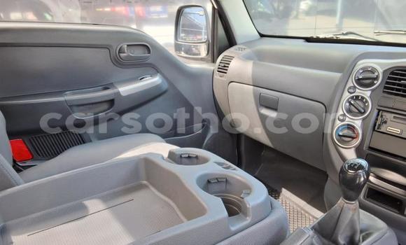 Buy Used Kia K7 White Car in Maseru in Maseru Buy Used Kia K7 White Car in Maseru in Maseru