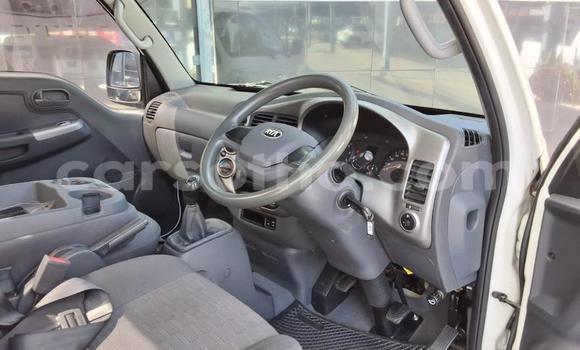 Buy Used Kia K7 White Car in Maseru in Maseru Buy Used Kia K7 White Car in Maseru in Maseru