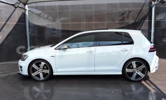 Buy Used Volkswagen Golf R White Car in Maseru in Maseru Buy Used Volkswagen Golf R White Car in Maseru in Maseru