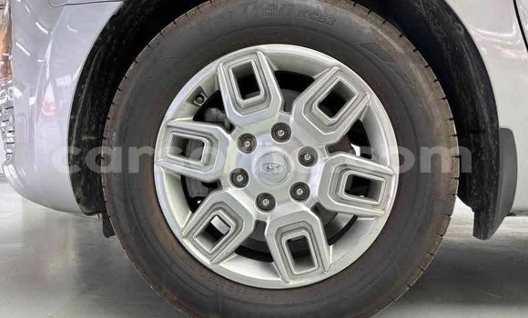 اشتري مستعمل Hyundai Starex (H-1) Silver سيارة في Maseru في Maseru اشتري مستعمل Hyundai Starex (H-1) Silver سيارة في Maseru في Maseru