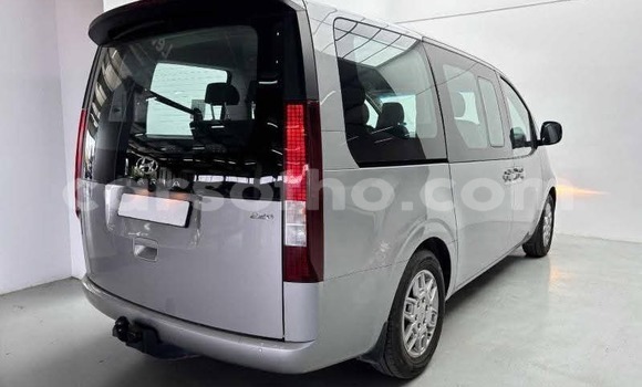 اشتري مستعمل Hyundai Starex (H-1) Silver سيارة في Maseru في Maseru اشتري مستعمل Hyundai Starex (H-1) Silver سيارة في Maseru في Maseru