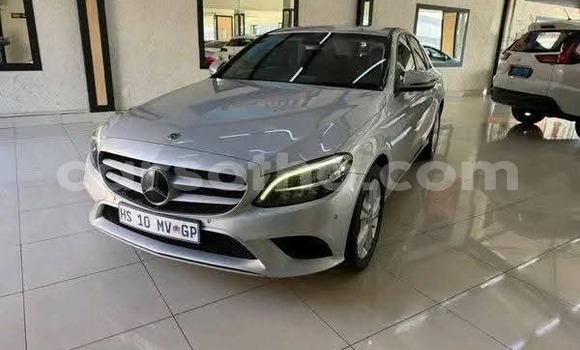 اشتري مستعمل Mercedes-Benz C–Class Silver سيارة في Maseru في Maseru اشتري مستعمل Mercedes-Benz C–Class Silver سيارة في Maseru في Maseru
