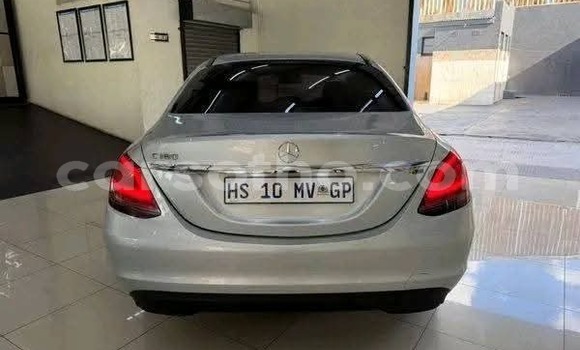 اشتري مستعمل Mercedes-Benz C–Class Silver سيارة في Maseru في Maseru اشتري مستعمل Mercedes-Benz C–Class Silver سيارة في Maseru في Maseru