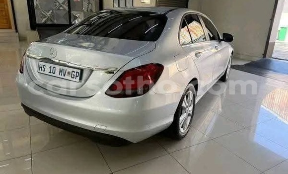 اشتري مستعمل Mercedes-Benz C–Class Silver سيارة في Maseru في Maseru اشتري مستعمل Mercedes-Benz C–Class Silver سيارة في Maseru في Maseru
