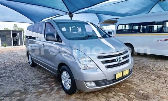 Buy Used Hyundai H1 Silver Car in Maseru in Maseru