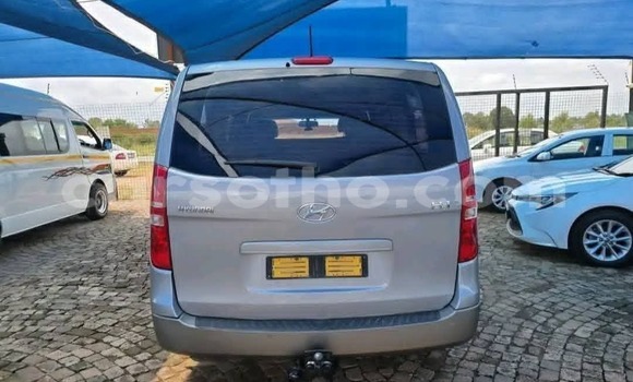 Buy Used Hyundai H1 Silver Car in Maseru in Maseru Buy Used Hyundai H1 Silver Car in Maseru in Maseru