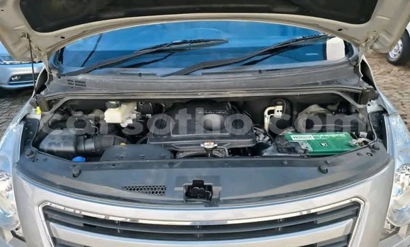 Buy Used Hyundai H1 Silver Car in Maseru in Maseru Buy Used Hyundai H1 Silver Car in Maseru in Maseru