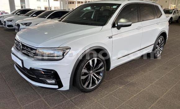 Buy Used Volkswagen Tiguan White Car in Maseru in Maseru Buy Used Volkswagen Tiguan White Car in Maseru in Maseru