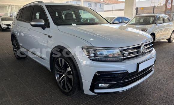 Buy Used Volkswagen Tiguan White Car in Maseru in Maseru Buy Used Volkswagen Tiguan White Car in Maseru in Maseru