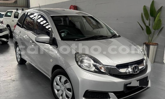 Buy Used Honda Mobilio Silver Car in Mohale's Hoek in Mohale's Hoek