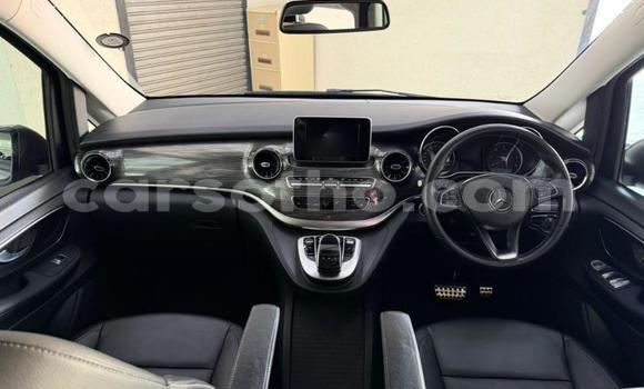 Buy Used Mercedes-Benz V-klasse Other Car in Maseru in Maseru Buy Used Mercedes-Benz V-klasse Other Car in Maseru in Maseru