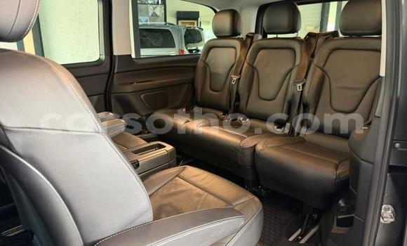 Buy Used Mercedes-Benz V-klasse Other Car in Maseru in Maseru Buy Used Mercedes-Benz V-klasse Other Car in Maseru in Maseru