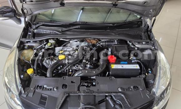 Buy Used Renault Clio Silver Car in Maseru in Maseru Buy Used Renault Clio Silver Car in Maseru in Maseru
