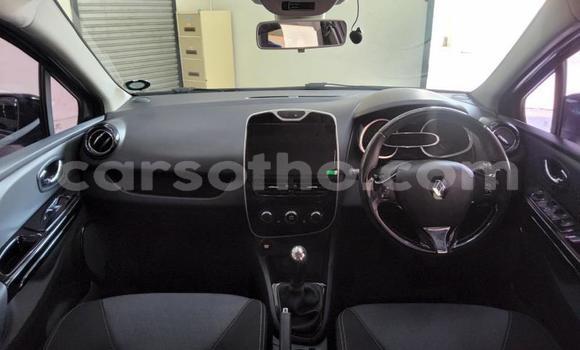 Buy Used Renault Clio Silver Car in Maseru in Maseru Buy Used Renault Clio Silver Car in Maseru in Maseru