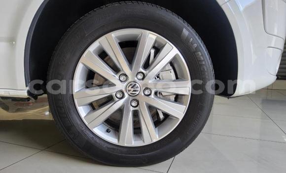 Buy Used Volkswagen Caravelle White Car in Maseru in Maseru Buy Used Volkswagen Caravelle White Car in Maseru in Maseru