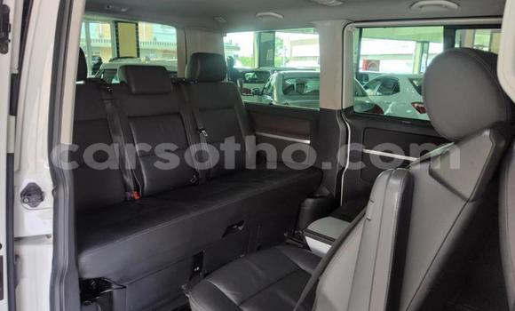 Buy Used Volkswagen Caravelle White Car in Maseru in Maseru Buy Used Volkswagen Caravelle White Car in Maseru in Maseru