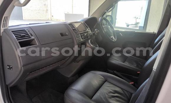 Buy Used Volkswagen Caravelle White Car in Maseru in Maseru Buy Used Volkswagen Caravelle White Car in Maseru in Maseru