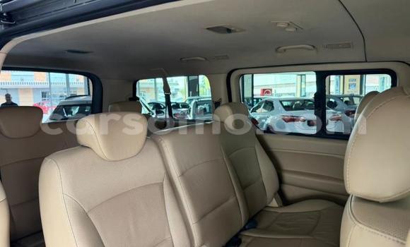 Buy Used Hyundai H1 Silver Car in Maseru in Maseru Buy Used Hyundai H1 Silver Car in Maseru in Maseru