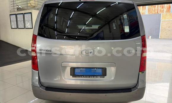 Buy Used Hyundai H1 Silver Car in Maseru in Maseru Buy Used Hyundai H1 Silver Car in Maseru in Maseru