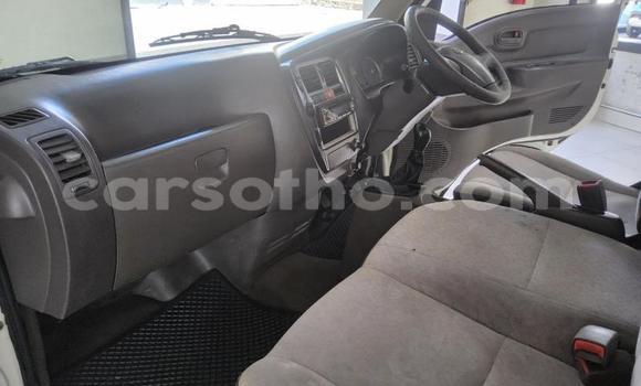 Buy Used Hyundai H1 White Car in Maseru in Maseru Buy Used Hyundai H1 White Car in Maseru in Maseru