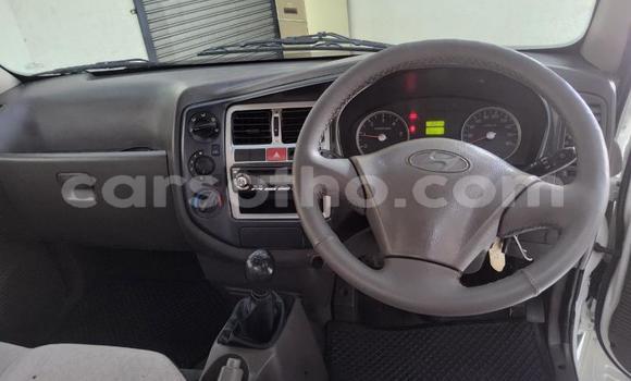 Buy Used Hyundai H1 White Car in Maseru in Maseru Buy Used Hyundai H1 White Car in Maseru in Maseru
