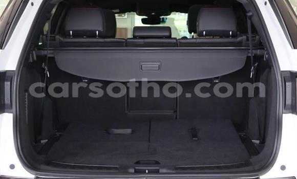 Buy Used Land Rover Discovery Sport White Car in Qacha's Nek in Quthing Buy Used Land Rover Discovery Sport White Car in Qacha's Nek in Quthing