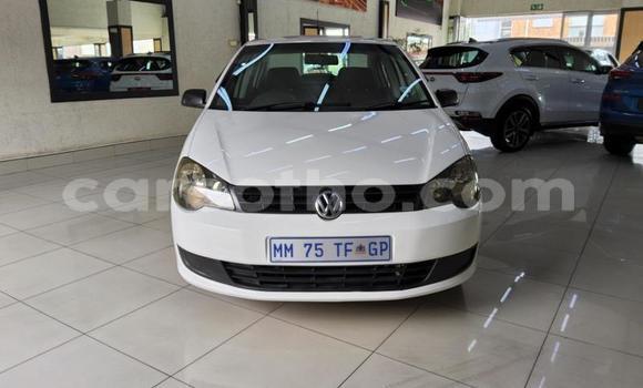 اشتري مستعمل Volkswagen Polo White سيارة في Maseru في Maseru اشتري مستعمل Volkswagen Polo White سيارة في Maseru في Maseru