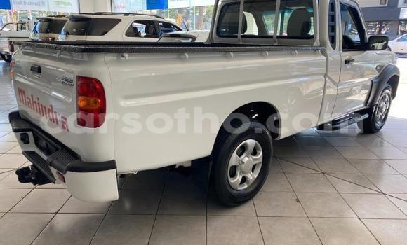 Buy Used Mahindra Bolero White Car in Maseru in Maseru Buy Used Mahindra Bolero White Car in Maseru in Maseru