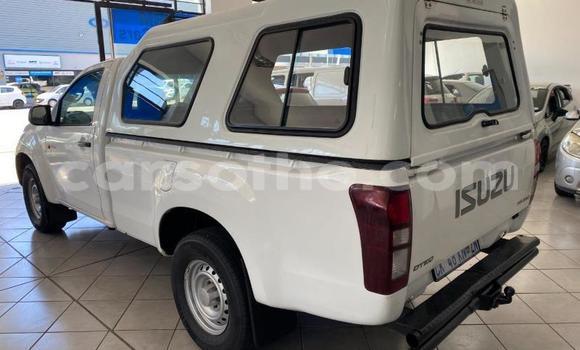 Buy Used Isuzu KB White Car in Maseru in Maseru Buy Used Isuzu KB White Car in Maseru in Maseru