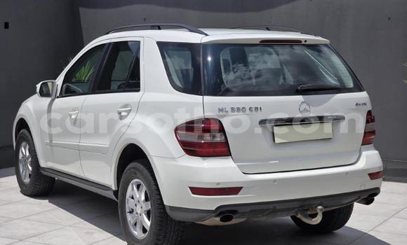Buy Used Mercedes-Benz ML–Class White Car in Maseru in Maseru Buy Used Mercedes-Benz ML–Class White Car in Maseru in Maseru