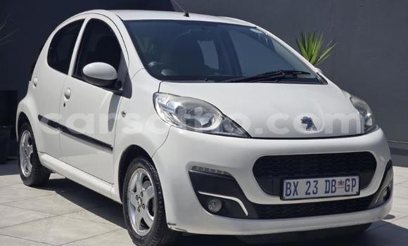 Buy Used Peugeot 107 White Car in Maseru in Maseru