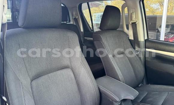 Buy Used Toyota Hilux Silver Car in Maseru in Maseru Buy Used Toyota Hilux Silver Car in Maseru in Maseru