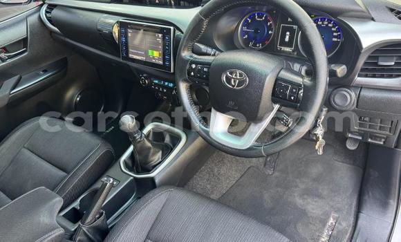 Buy Used Toyota Hilux Silver Car in Maseru in Maseru Buy Used Toyota Hilux Silver Car in Maseru in Maseru