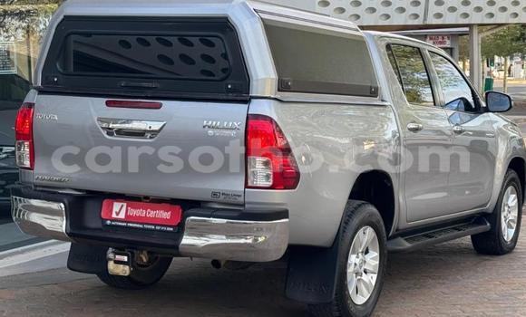 Buy Used Toyota Hilux Silver Car in Maseru in Maseru Buy Used Toyota Hilux Silver Car in Maseru in Maseru