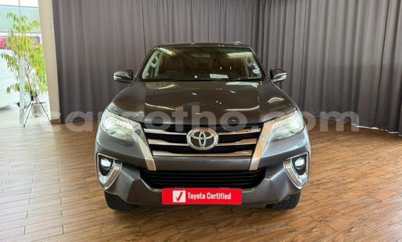 Acheter Occasion Voiture Toyota Fortuner Autre à Maseru, Maseru Acheter Occasion Voiture Toyota Fortuner Autre à Maseru, Maseru